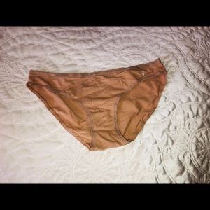 Victoria's Secret | Intimates & Sleepwear | Victoria Secret Nude Low